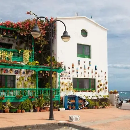 Punta De Mujeres Sleeps 4 Wifi דירה