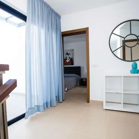 Punta De Mujeres Sleeps 4 Wifi アパート